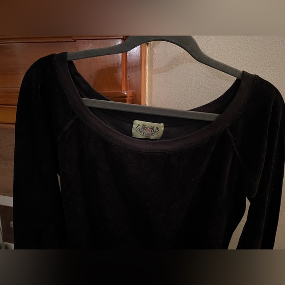 Vintage Juicy Couture size large velvet off the shoulder top in black - Picture 4 of 6